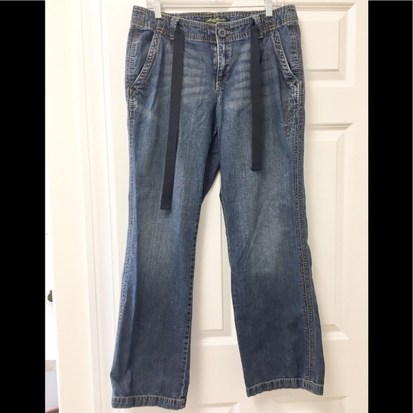 Adorable Eddie Bauer relaxed ๐ fit jeans ๐! - Picture 1 of 8
